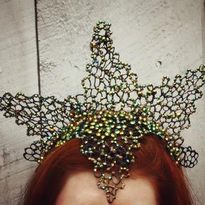 3d printed crown by the Church of Vanity. Flexible and very lightweight green